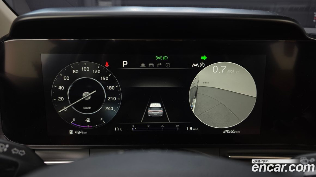 Kia Carnival 9-Seater Signature, 2022