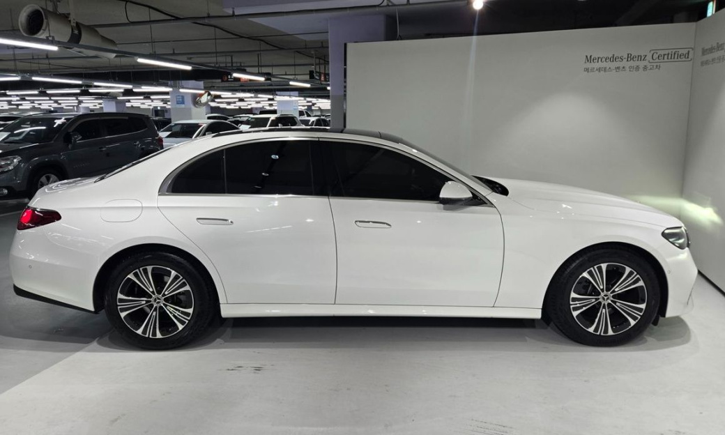 Mercedes-Benz E-Class E200 Avantgarde, 2025