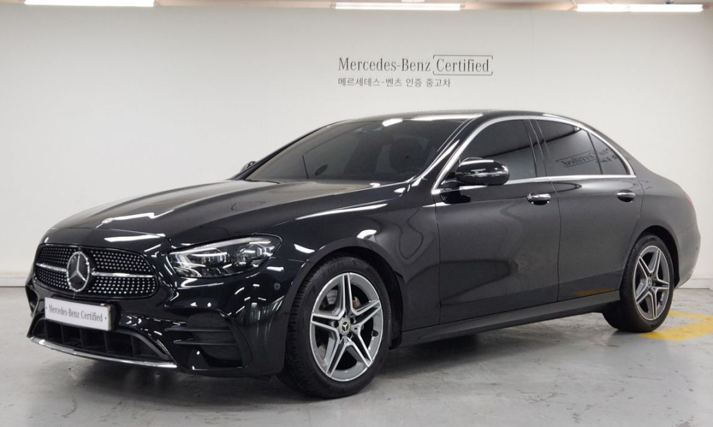 Mercedes-Benz E-Class E250 AMG Line, 2023