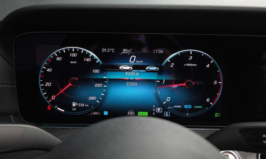Mercedes-Benz E-Class E220d 4MATIC AMG Line, 2022
