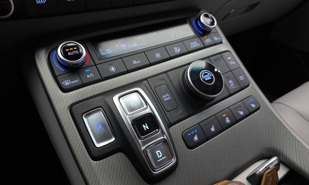 Hyundai Palisade Diesel 2.2 2WD, 2024