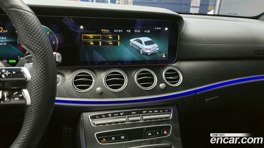 Mercedes-Benz E-Class E220d 4MATIC AMG Line, 2022