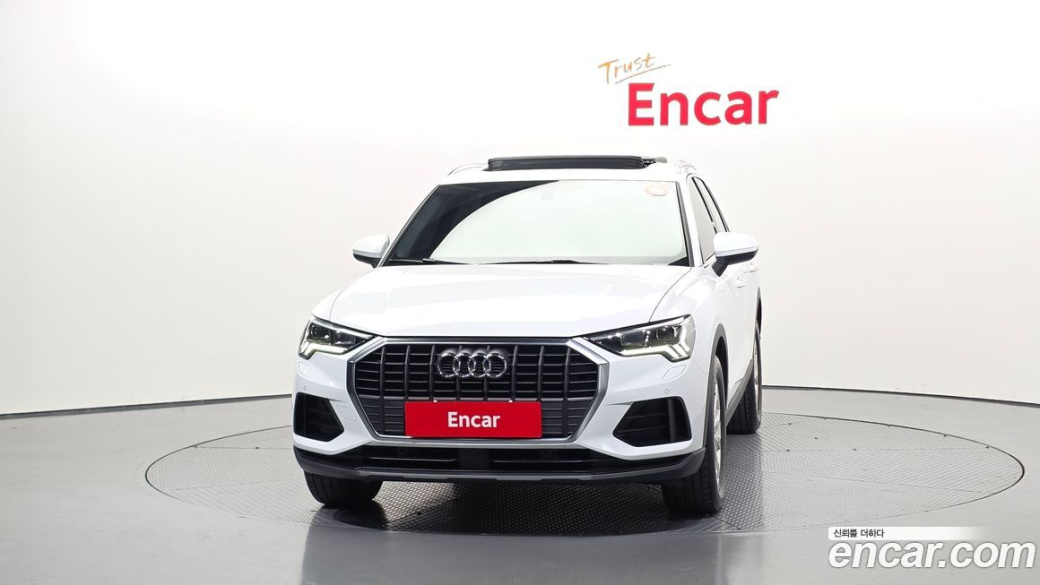 Audi Q3 35 TDI, 2022