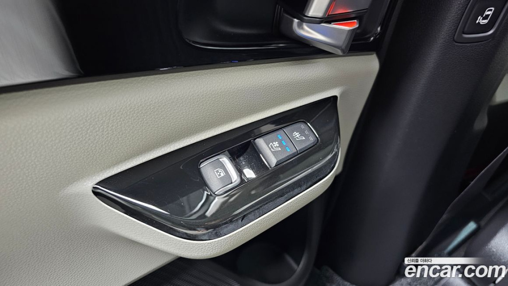 Kia Carnival 9-Seater Noblesse, 2022