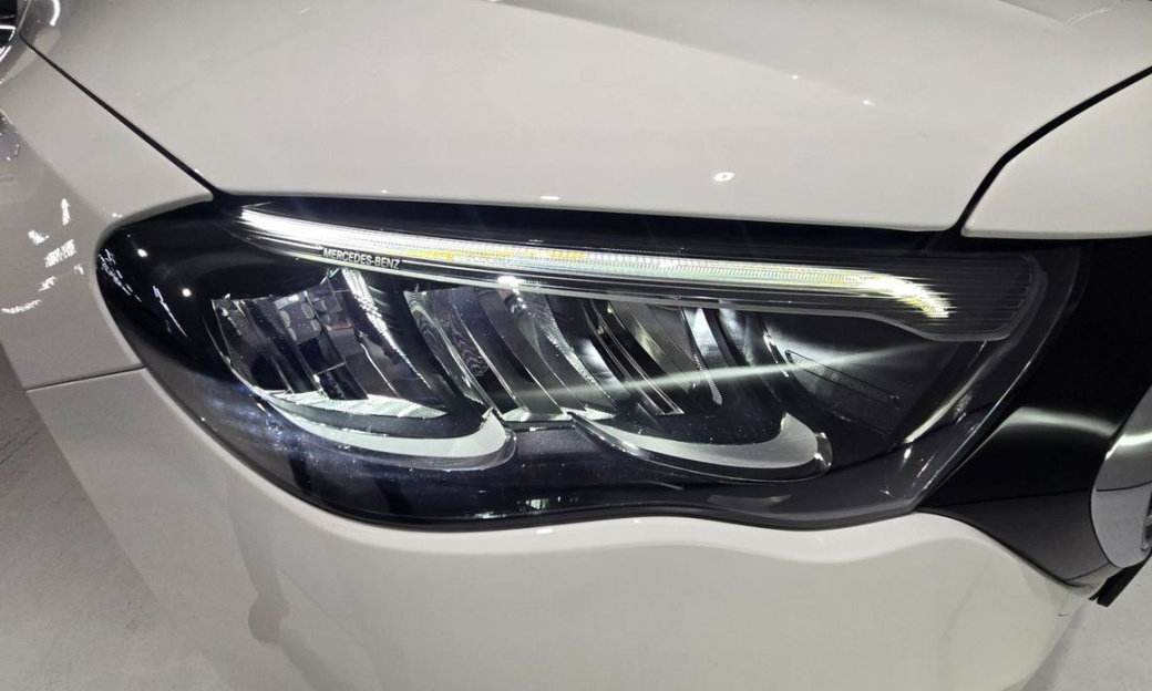Mercedes-Benz E-Class E220d 4MATIC Exclusive, 2025