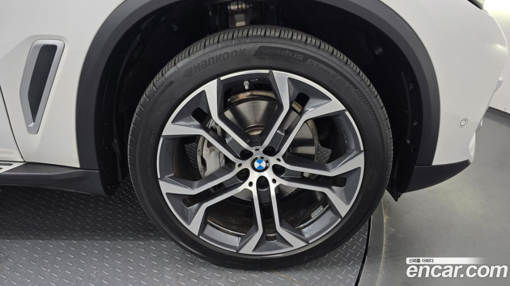 BMW X5 xDrive 30d xLine, 2023