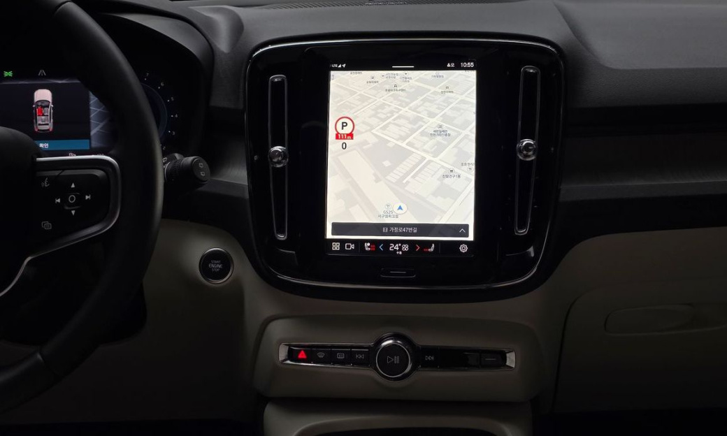 Volvo XC40 B4 Ultra Bright, 2025