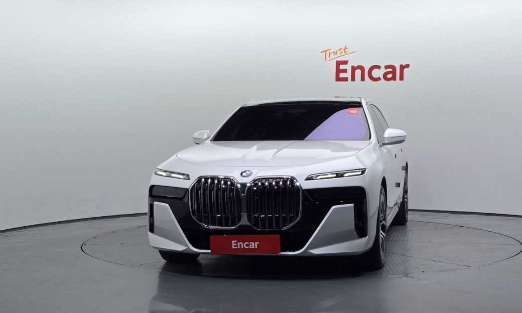 BMW 7-Series 740i xDrive M Sport, 2024