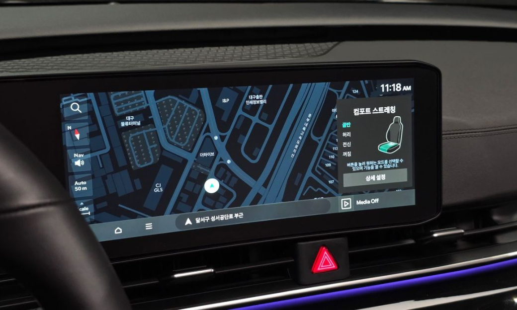 Kia Carnival 9-Seater Signature, 2025