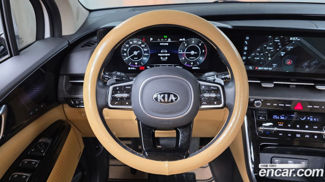 Kia Carnival 7-Seater Signature, 2021