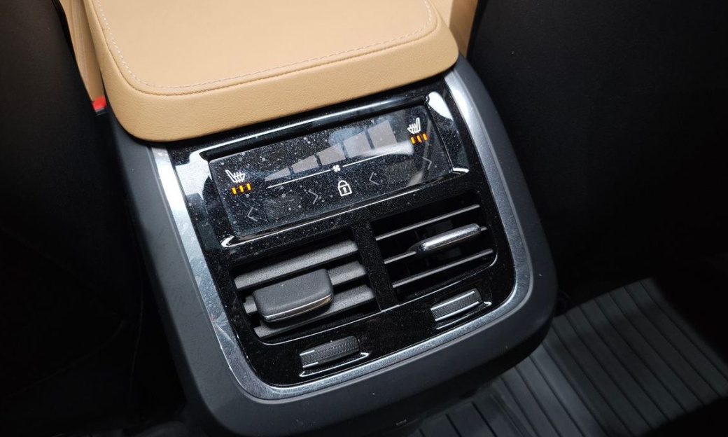 Volvo V90 B5 Ultimate AWD, 2023