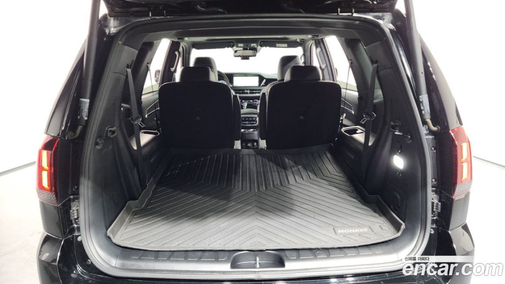 Kia Mohave Diesel 3.0 4WD 6-Seater, 2022