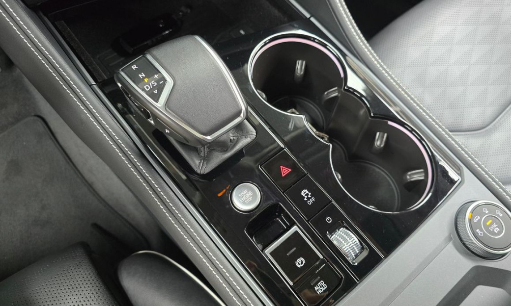 Volkswagen Touareg 3.0 TDI Prestige, 2024