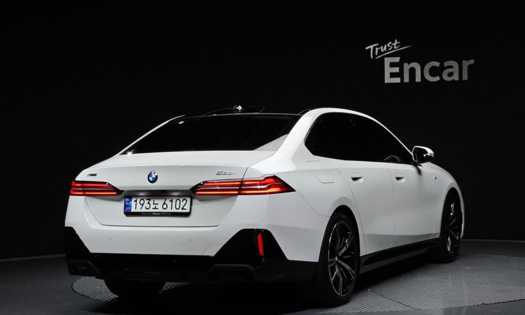 BMW 5-Series 530i xDrive M Sport, 2024
