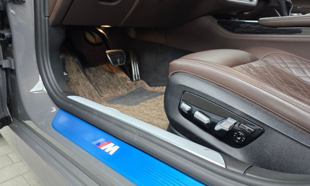 BMW 7-Series 730d xDrive M Sport, 2022