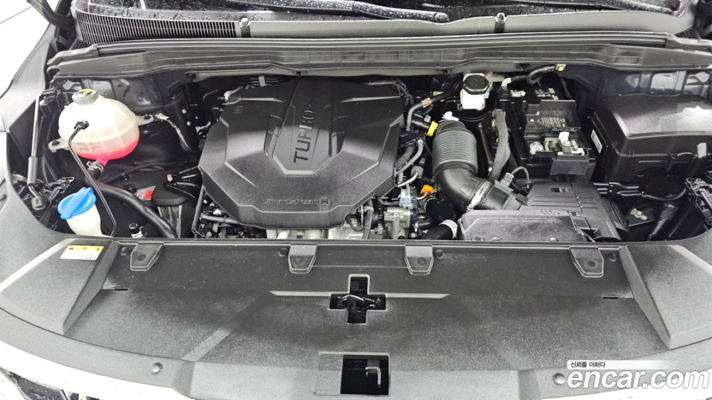 Kia Carnival 9-Seater Signature, 2023