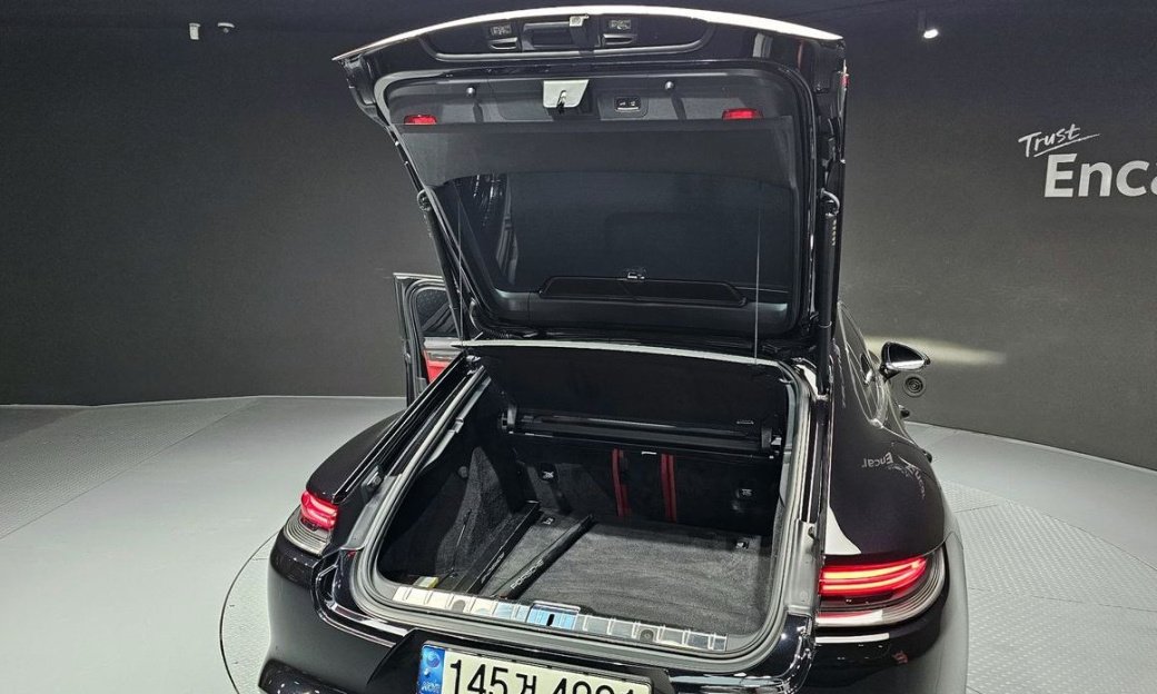 Porsche Panamera 4.0 Turbo S, 2021