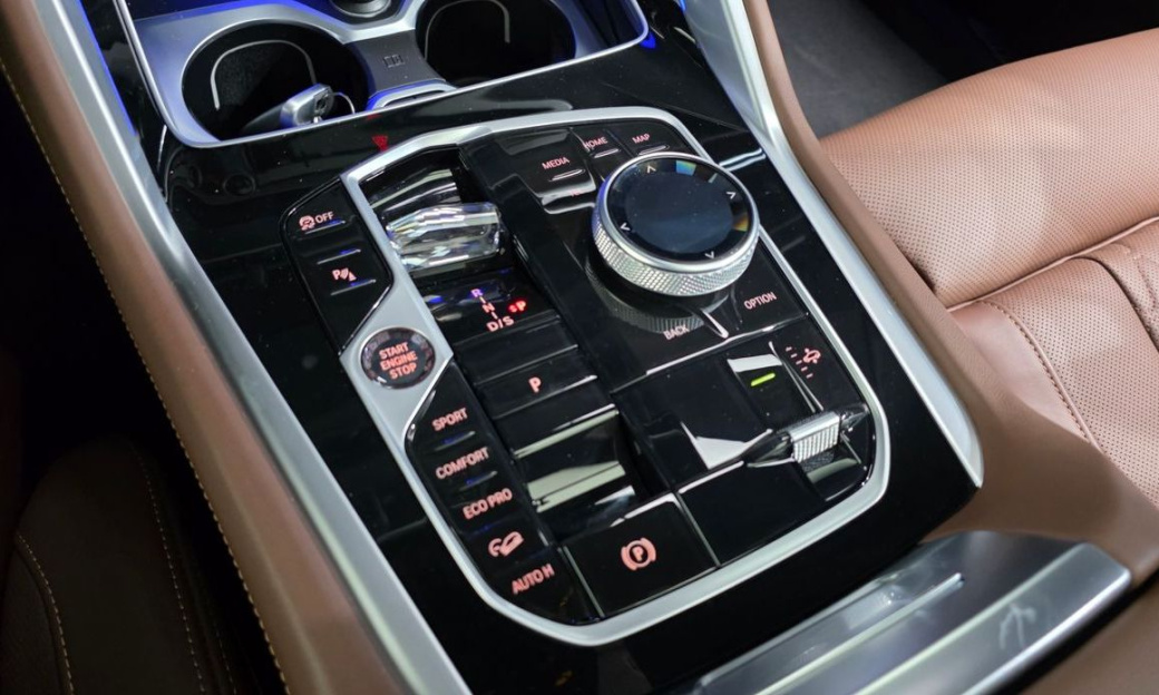 BMW X6 xDrive40i M Sport, 2025