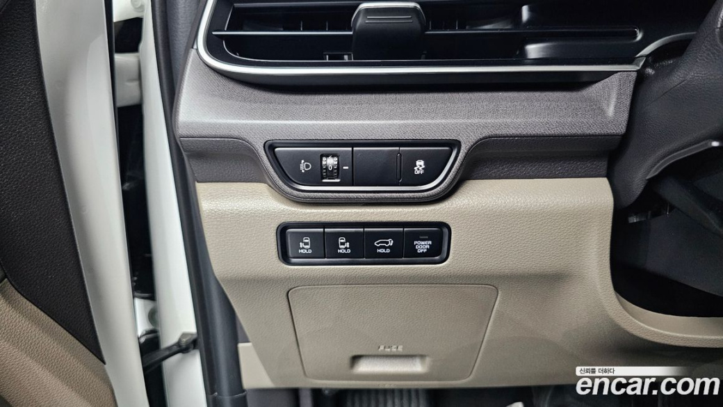 Kia Carnival 9-Seater Noblesse, 2025