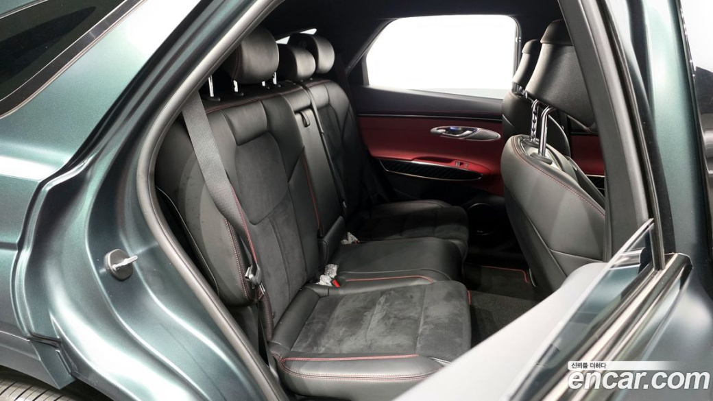 Genesis GV70 2.5T Gasoline 2WD, 2021