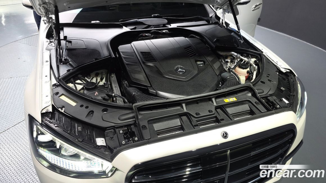 Mercedes-Benz S-Class S580L 4MATIC, 2023
