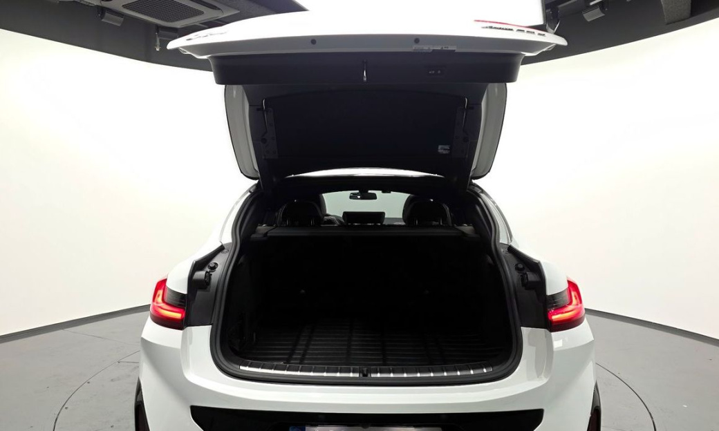 BMW X4 xDrive20d M Sport, 2022