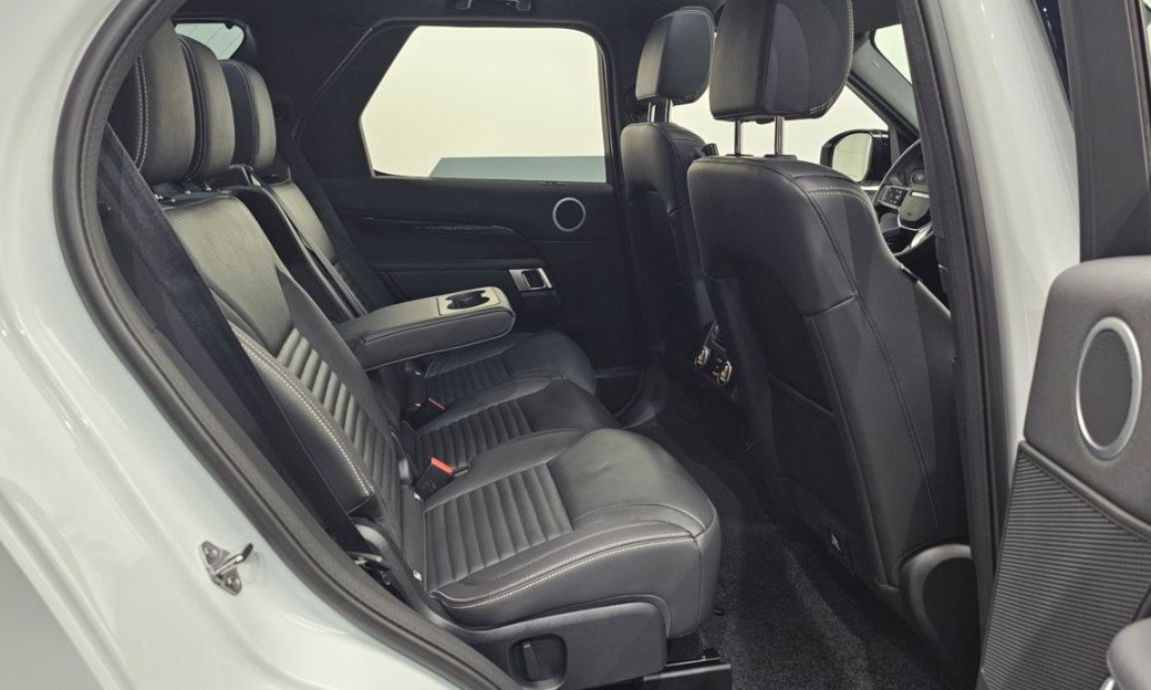 Land Rover Discovery D250 S, 2025