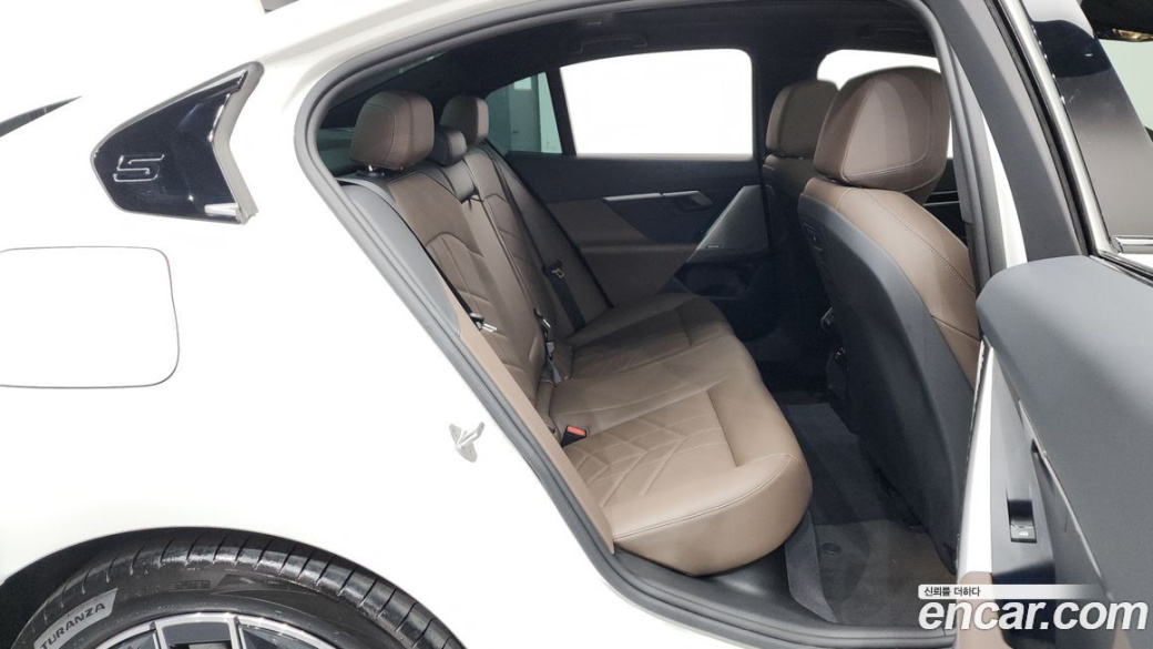 BMW 5-Series 520i M Sport, 2024