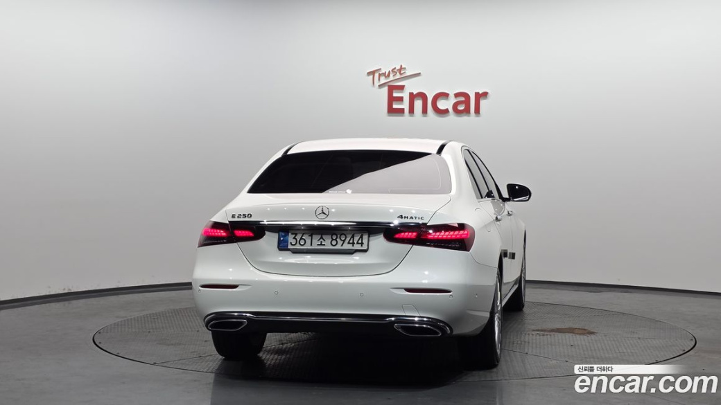 Mercedes-Benz E-Class E250 Exclusive, 2022