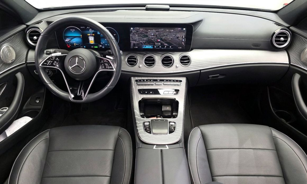 Mercedes-Benz E-Class E350 4MATIC Avantgarde, 2022