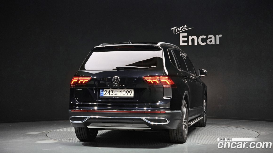 Volkswagen Tiguan 2.0 TSI Prestige, 2023