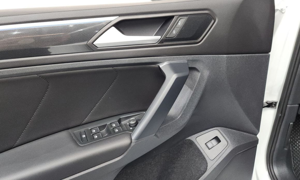 Volkswagen Tiguan 2.0 TDI Prestige, 2024