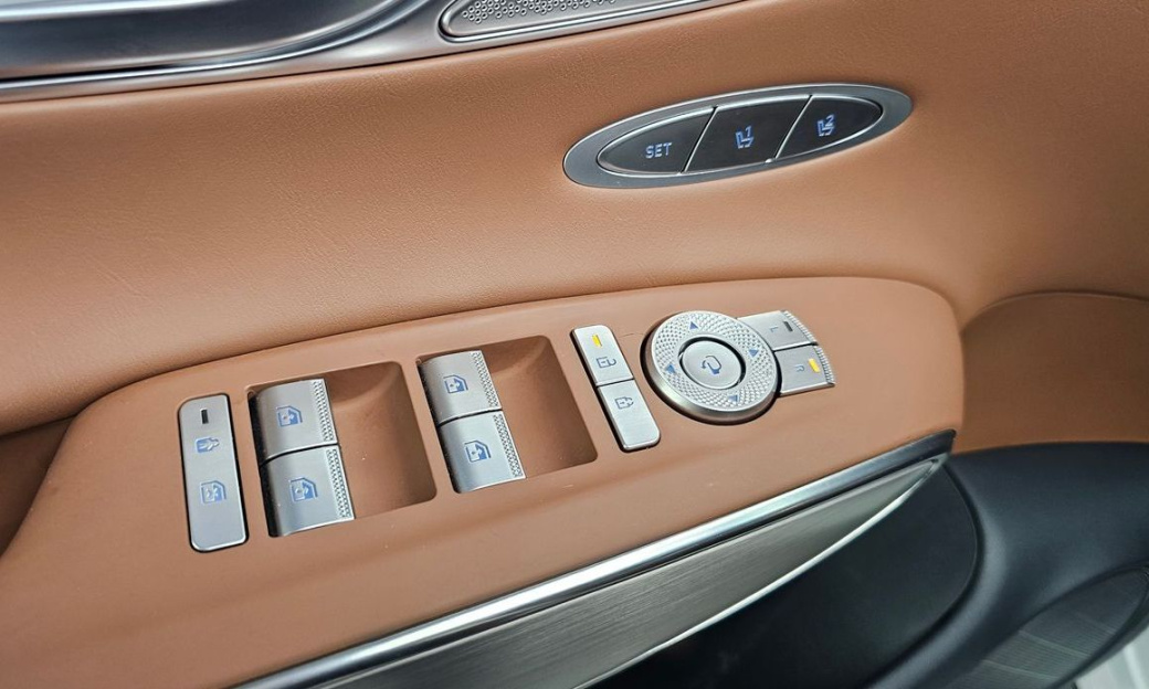 Genesis GV70 2.5T Gasoline AWD, 2025