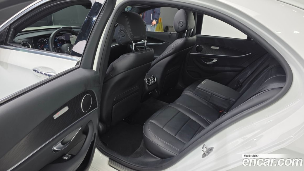 Mercedes-Benz E-Class E250 Avantgarde, 2022