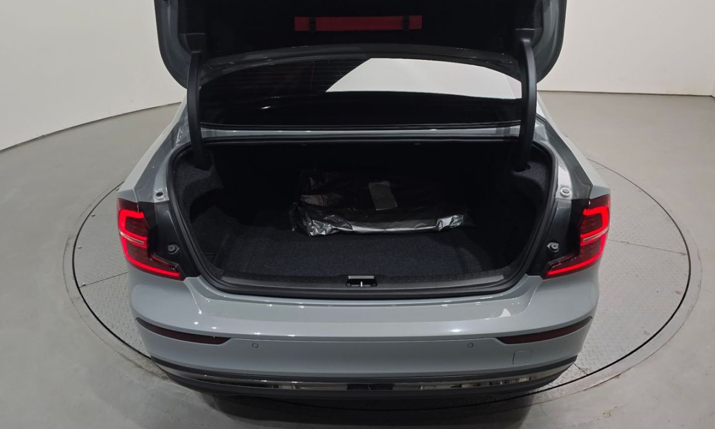 Volvo S60 B5 Ultimate Bright, 2024
