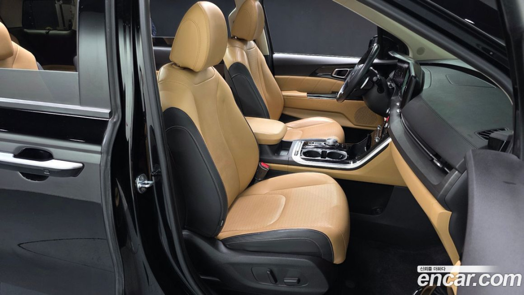 Kia Carnival 9-Seater Signature, 2022