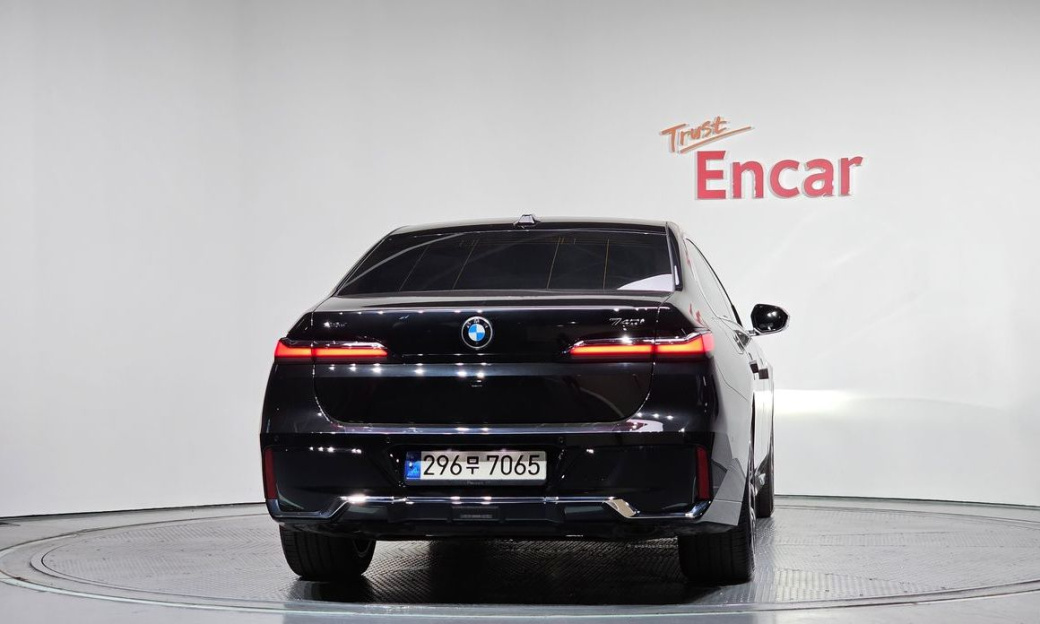 BMW 7-Series 740i xDrive M Sport Limited, 2024