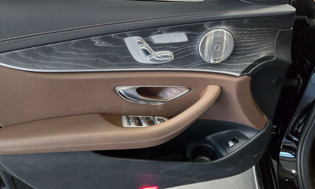 Mercedes-Benz E-Class E350 4MATIC Exclusive, 2023