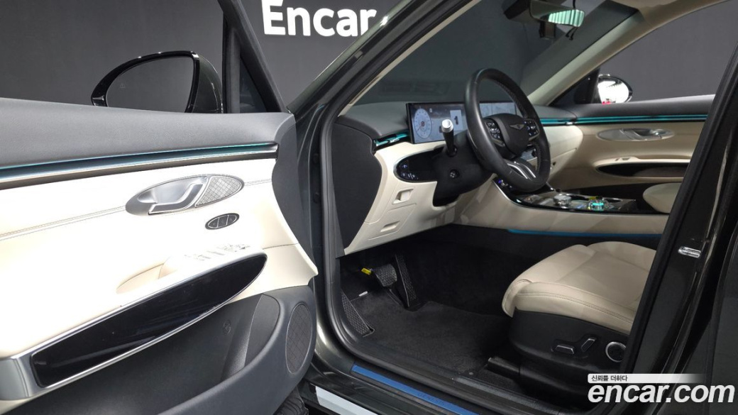 Genesis GV70 2.5T Gasoline AWD, 2025