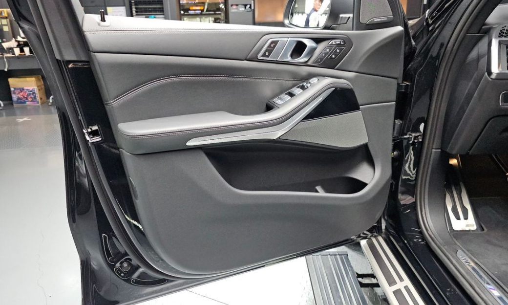 BMW X7 xDrive 40i M Sport 6STR, 2024