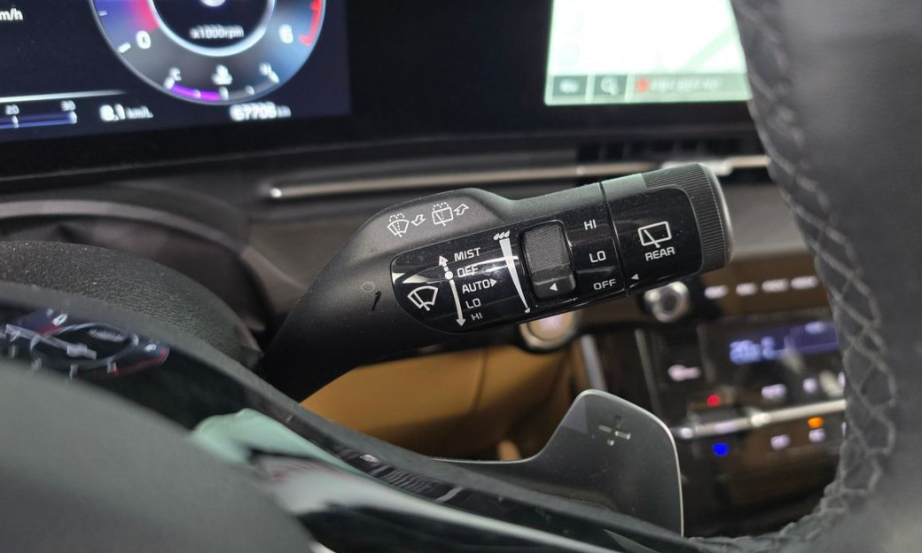 Kia Carnival 9-Seater Signature, 2023