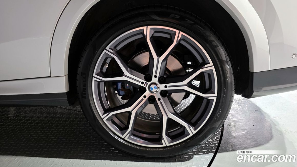 BMW X6 xDrive40i M Sport, 2023