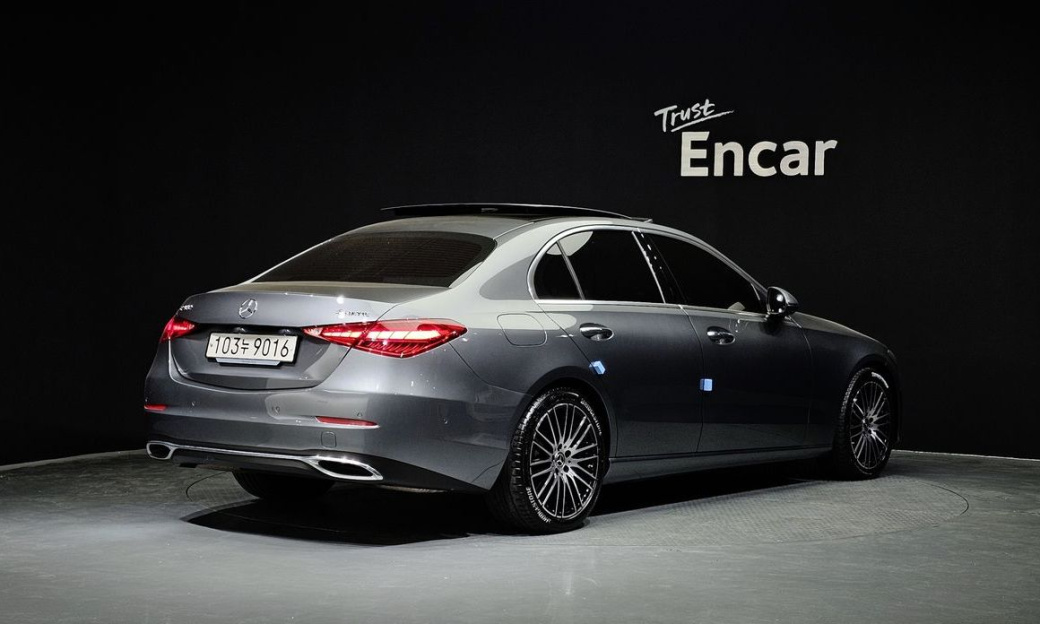 Mercedes-Benz C-Class C300 4MATIC Avantgarde, 2024