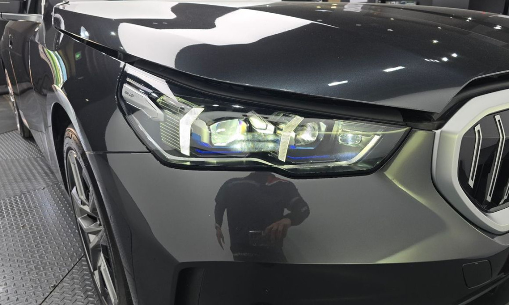 BMW 5-Series 520i, 2025