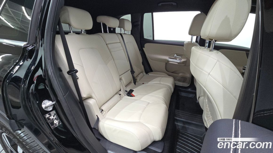 Mercedes-Benz GLB-Class GLB220, 2021