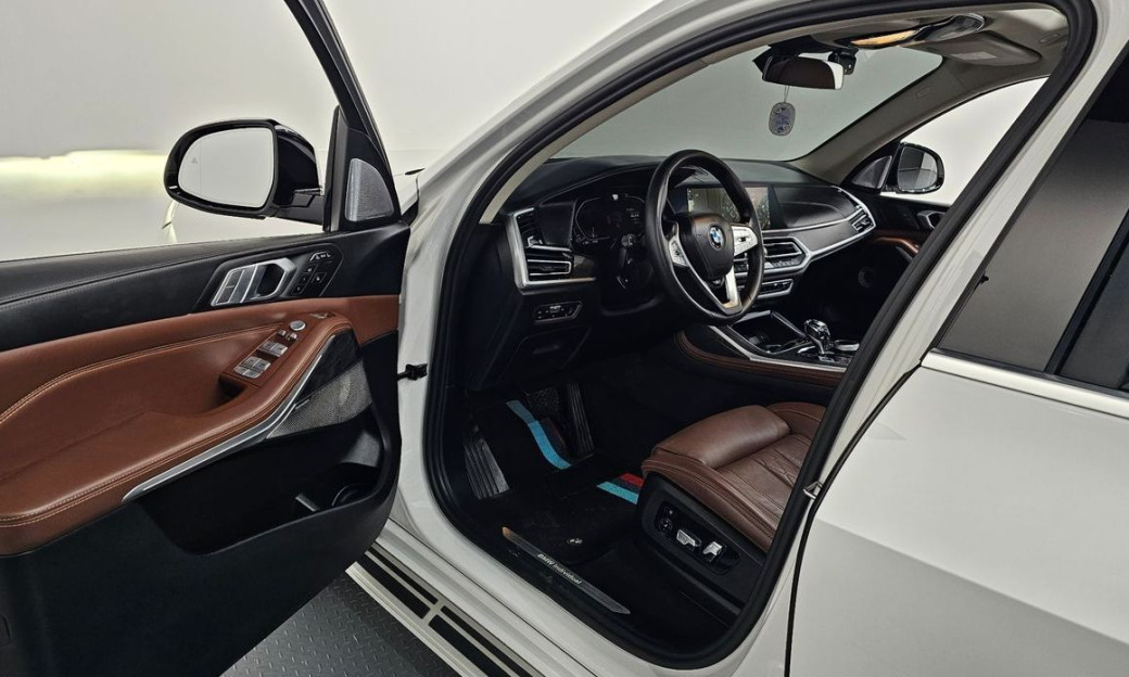BMW X7 xDrive 40d Design Pure Excellence 7-Seater, 2022
