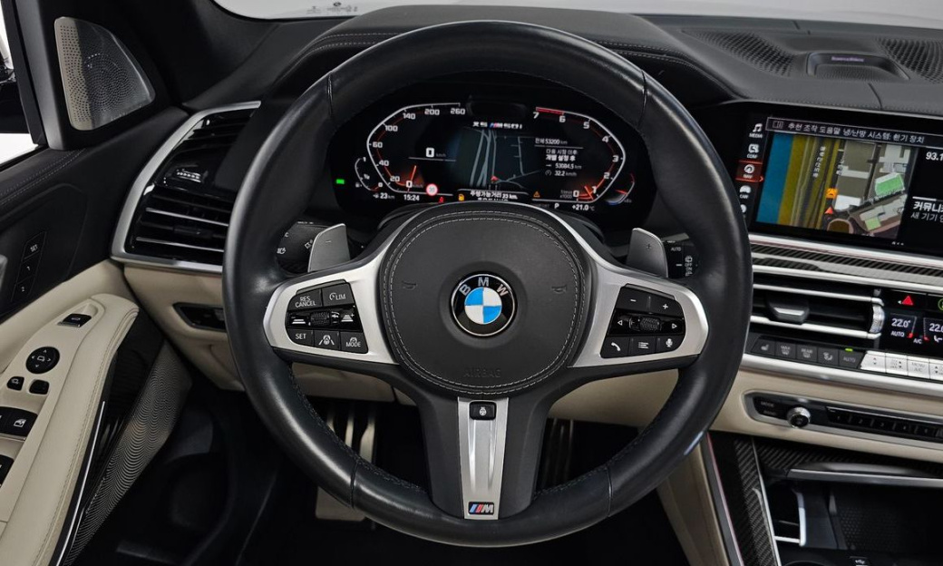 BMW X5 M50i, 2022