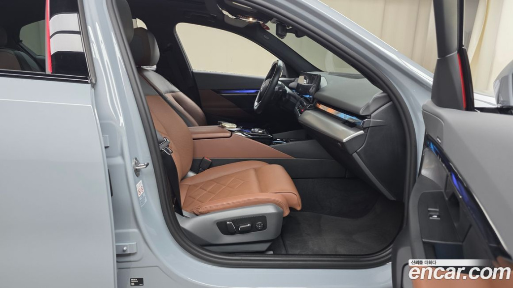 BMW 5-Series 530i xDrive M Sport, 2024