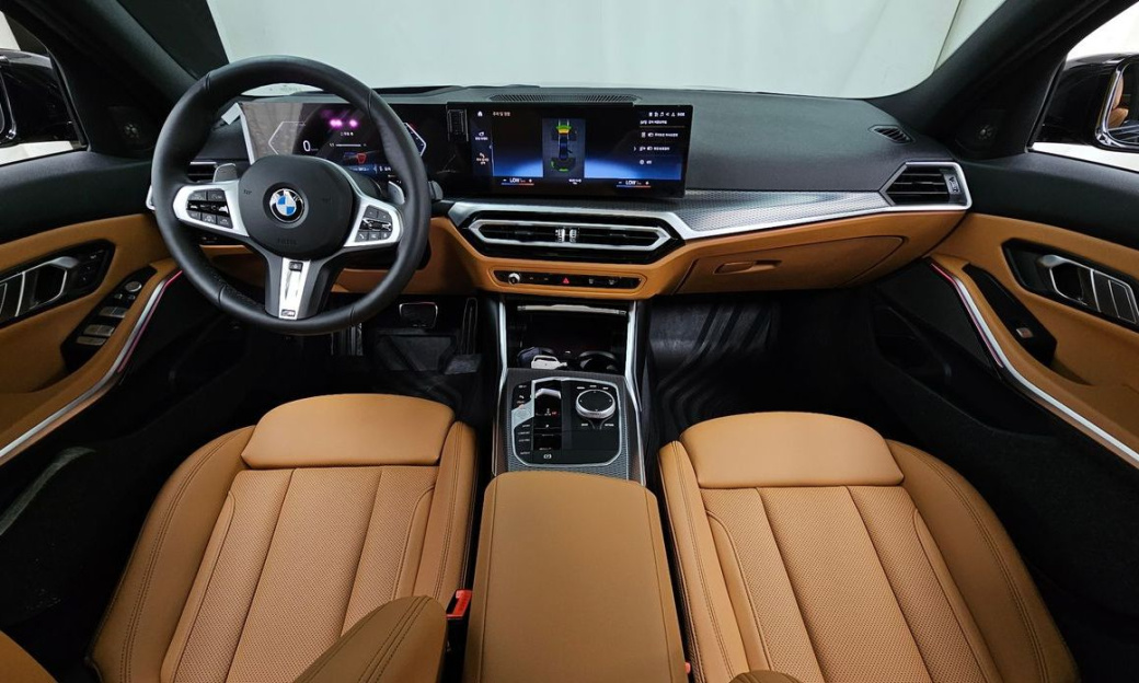 BMW 3-Series 320i M Sport, 2024