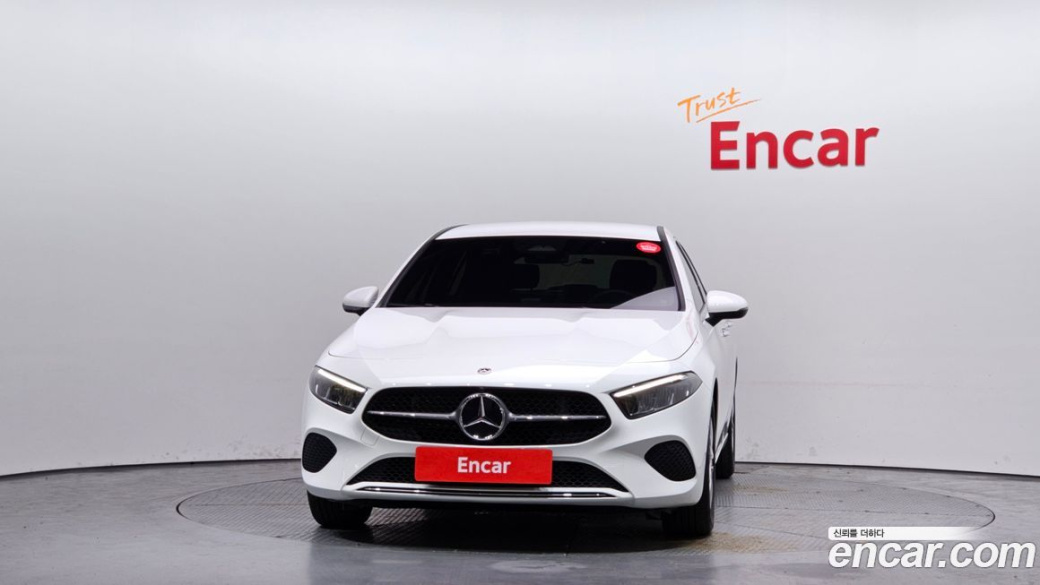 Mercedes-Benz A-Class A220 Hatchback, 2025
